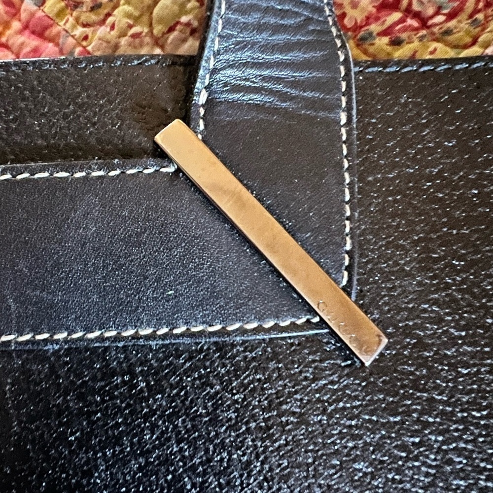 Gucci Rare Black Leather Bag with Silvertone Accents - Picture 5 of 13